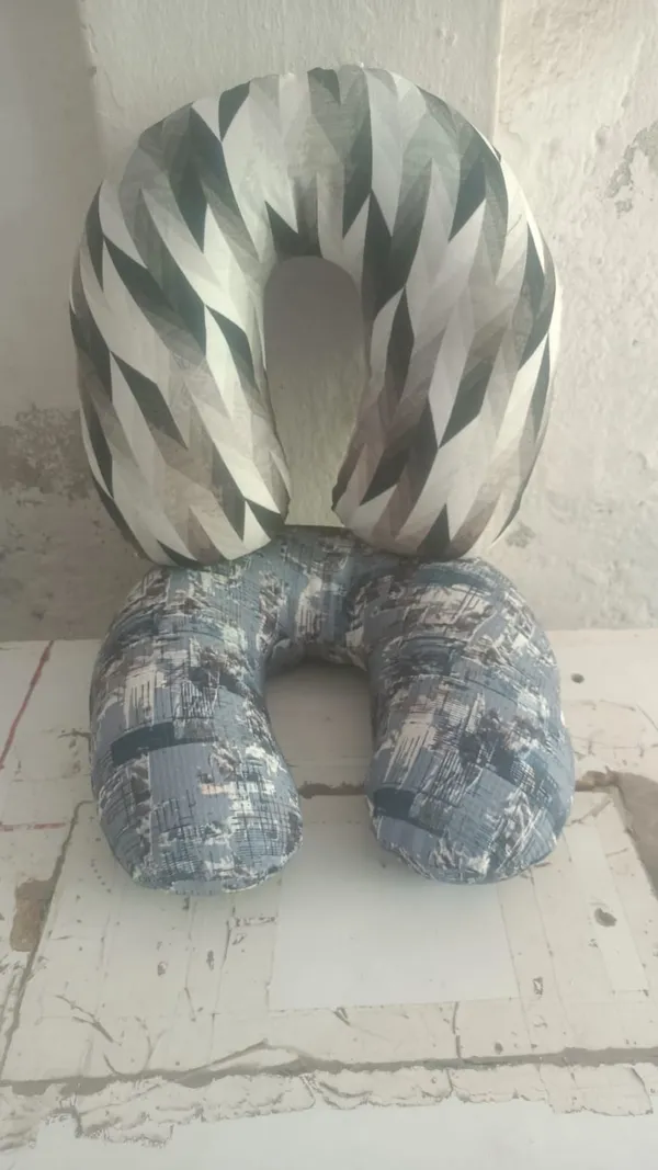 Multicolor_Neck_Pillow