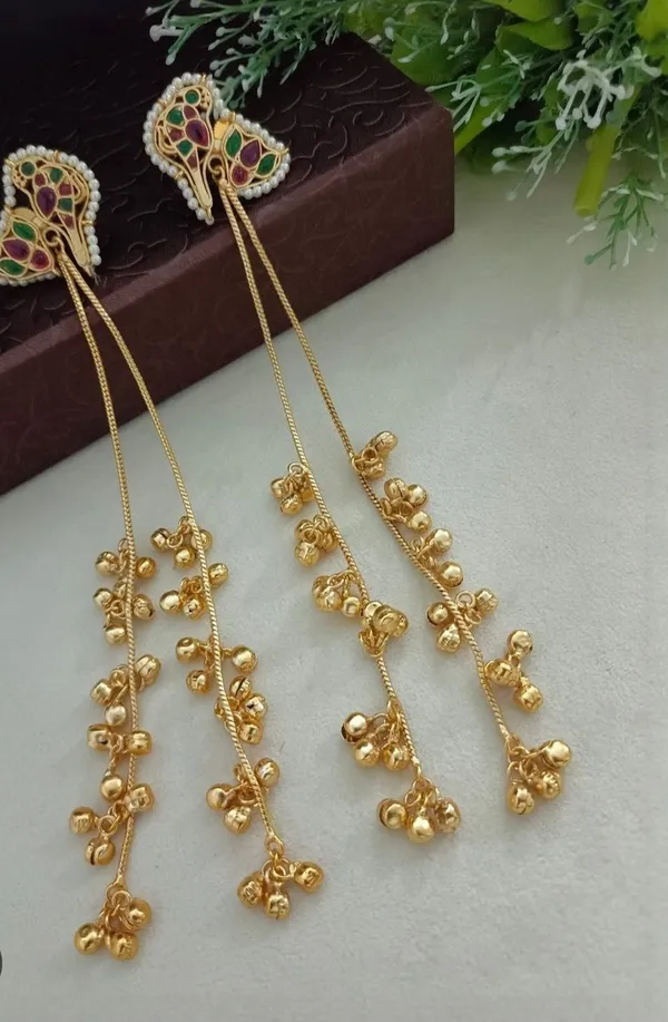 Traditional_Mango_Design_Kundan_Earrings_With_Golden_Beaded_Chain_Danglers_For_Women