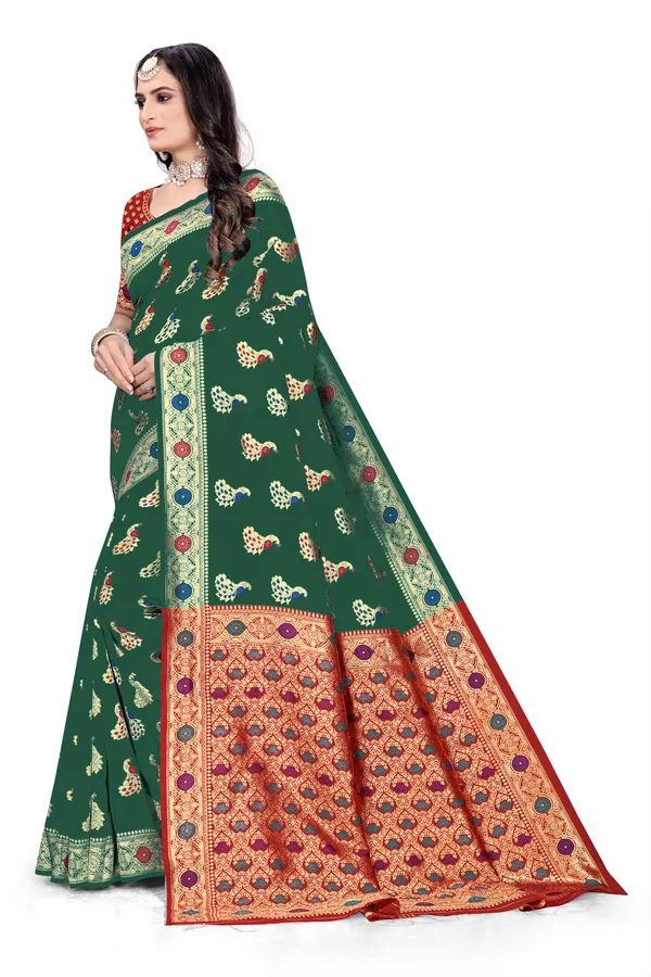 Green_Soft_Silk_Banarasi_Sarees_With_Rich_Pallu_Blouse