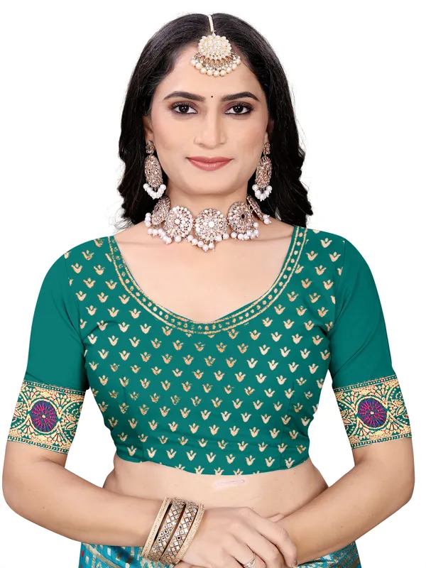 Wine_Soft_Silk_Banarasi_Sarees_With_Rich_Pallu_Blouse