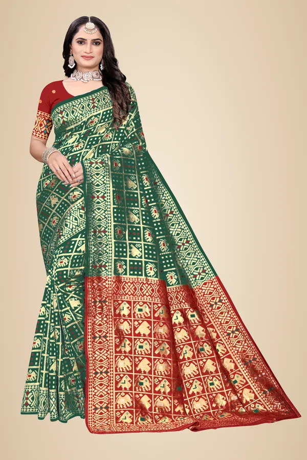 Green_Soft_Silk_Banarasi_Sarees_With_Rich_Pallu_Blouse