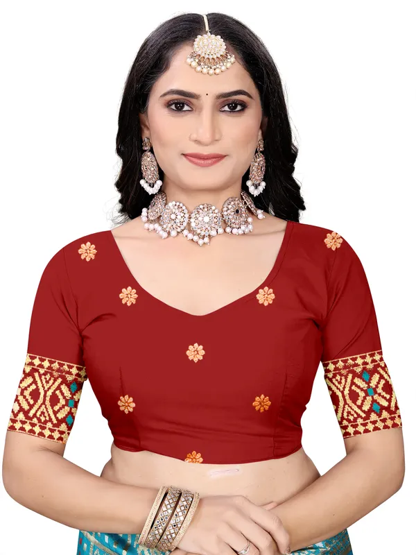 Navy_Blue_Soft_Silk_Banarasi_Sarees_With_Rich_Pallu_Blouse