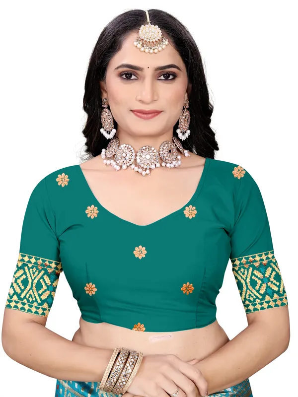 Wine_Soft_Silk_Banarasi_Sarees_With_Rich_Pallu_Blouse