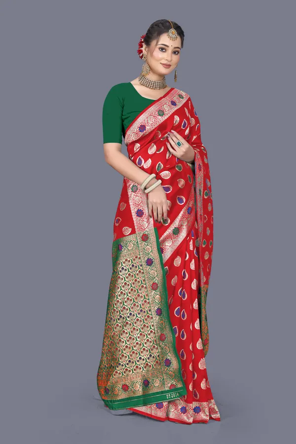 Red_Soft_Silk_Banarasi_Sarees_With_Rich_Pallu_Blouse