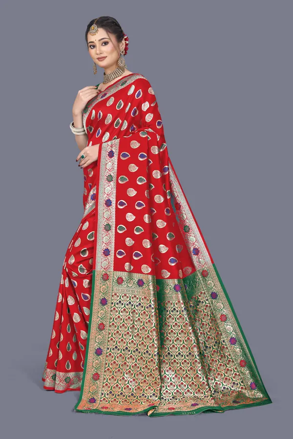 Red_Soft_Silk_Banarasi_Sarees_With_Rich_Pallu_Blouse