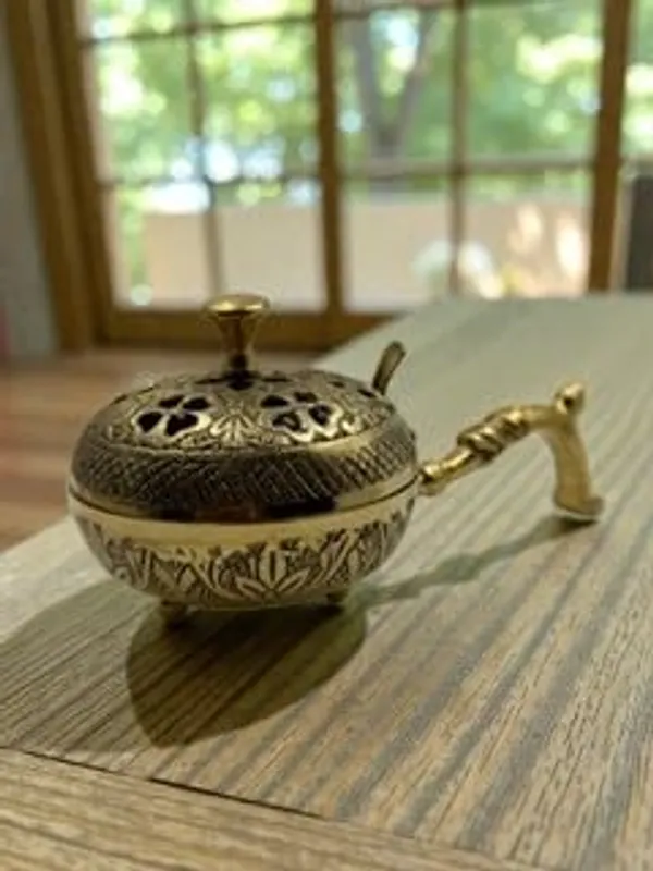 Brass_Dhoop_Burner_With_Havan_Cups_For_Indoor