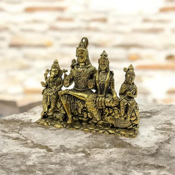 Brass_Shiv_Parivar_Idol_For_Indoor