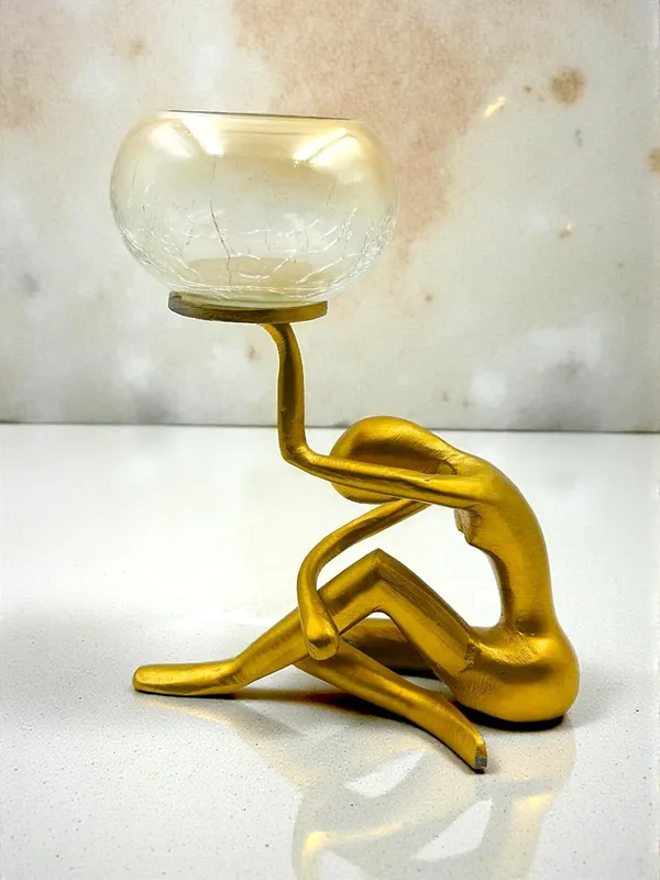 Lady_Sitting_Metal_Tealight_Candle_Holder_For_Indoor