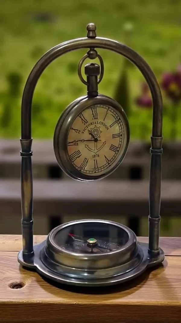 Brass_Pocket_Watch_Table_Clock_With_Compass_For_Indoor