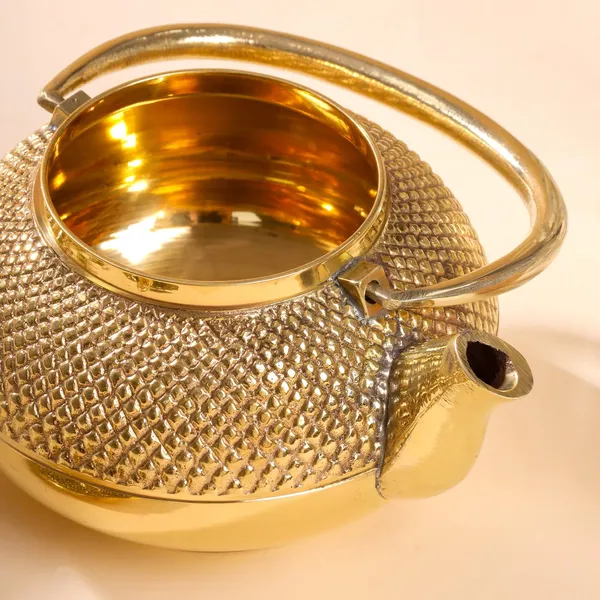 Brass_Tea_Pot_For_Indoor