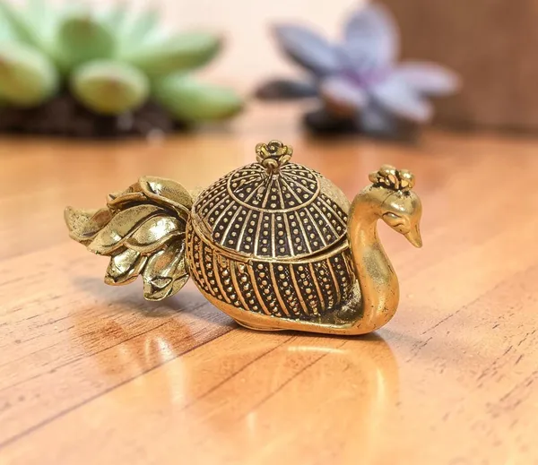 Brass_Dattatreya_Kumkum_Box_with_Duck