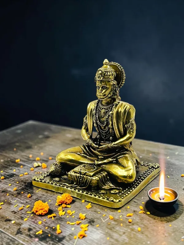 Brass_Lord_Hanuman_Ji_Sitting_on_Base_Murti�