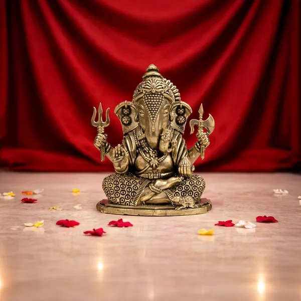 Brass_Dagdusheth_Halwai_Ganesh_Idol_for_Car_Dashboard