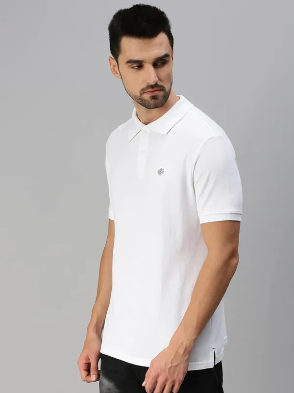 ONN_polo_white_tshit
