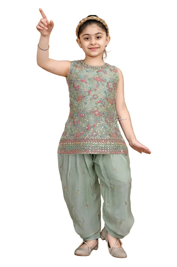 Green_Cotton_Kurta_Set_For_Girls