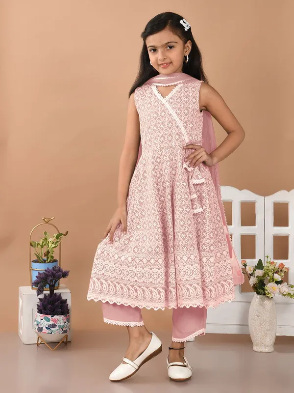 Pink_Girls_Casual_Kurta_Pyjama_And_Dupatta_Set