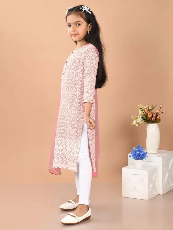 Pink_Girls_Casual_Kurti_Legging_And_Dupatta_Set