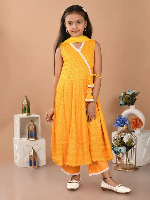 Yellow_Girls_Casual_Kurta_Pyjama_And_Dupatta_Set