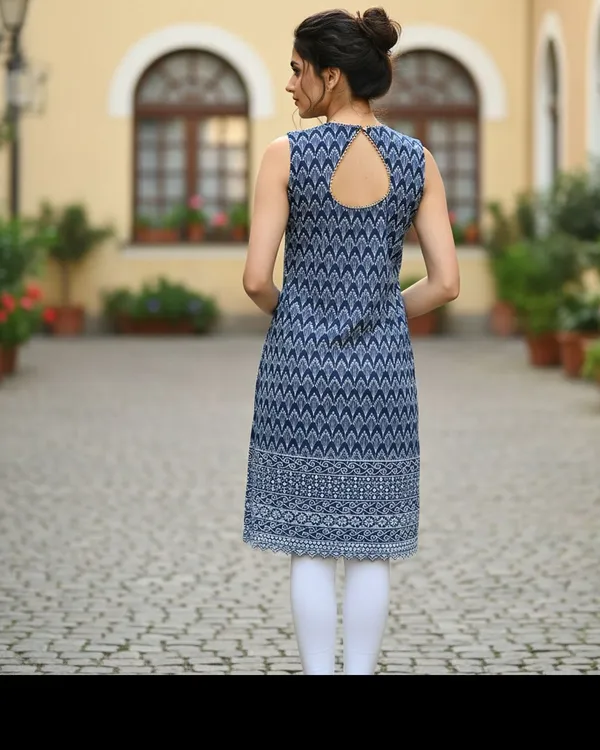 Blue_Girls_Chikan_Embroidery_Straight_Kurta