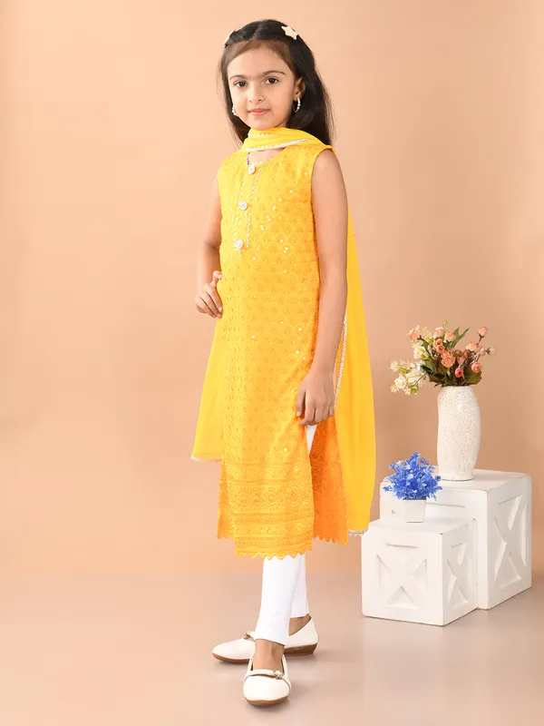 Lalti_Fashion_Girls_Chikankari_Kurta_Set,_Cotton,_Round_Neck,_Keyhole_Back,_with_Legging_and_Dupatta