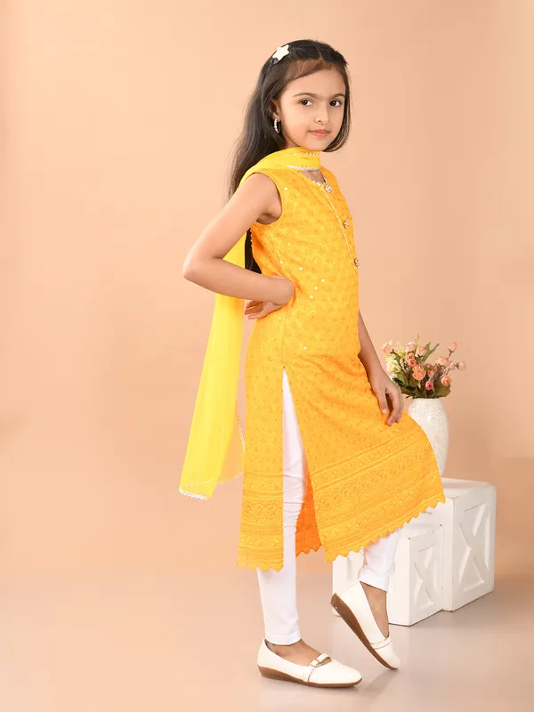Lalti_Fashion_Girls_Chikankari_Kurta_Set,_Cotton,_Round_Neck,_Keyhole_Back,_with_Legging_and_Dupatta