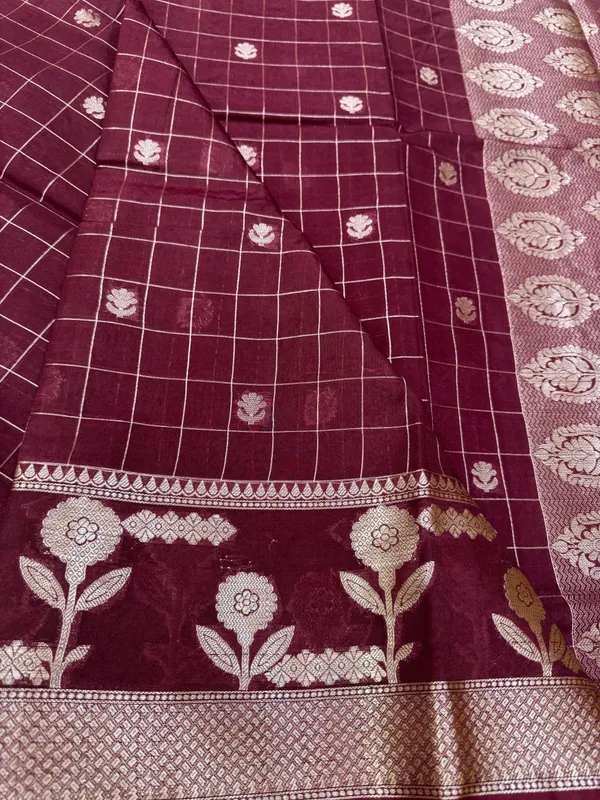 Maroon_Raw_Mango_Silk_Saree_For_Woman