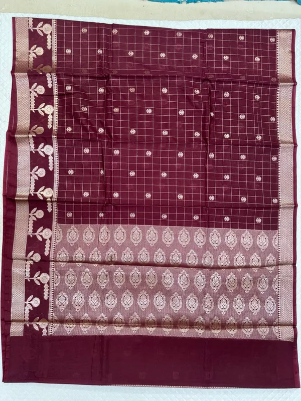 Maroon_Raw_Mango_Silk_Saree_For_Woman
