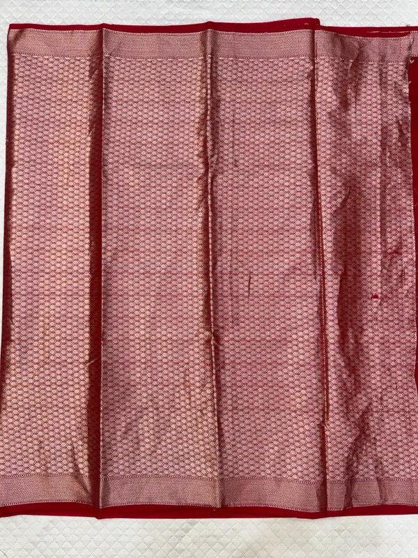 Red_Raw_Mango_Silk_Saree_For_Woman