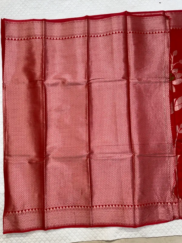 Red_Viscose_Mango_Silk_Saree_For_Woman