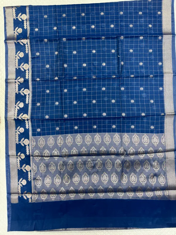 Blue_Raw_Mango_Silk_Saree_For_Woman