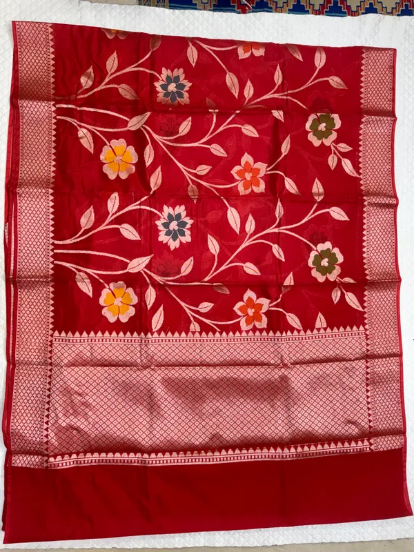 Red_Viscose_Mango_Silk_Saree_For_Woman