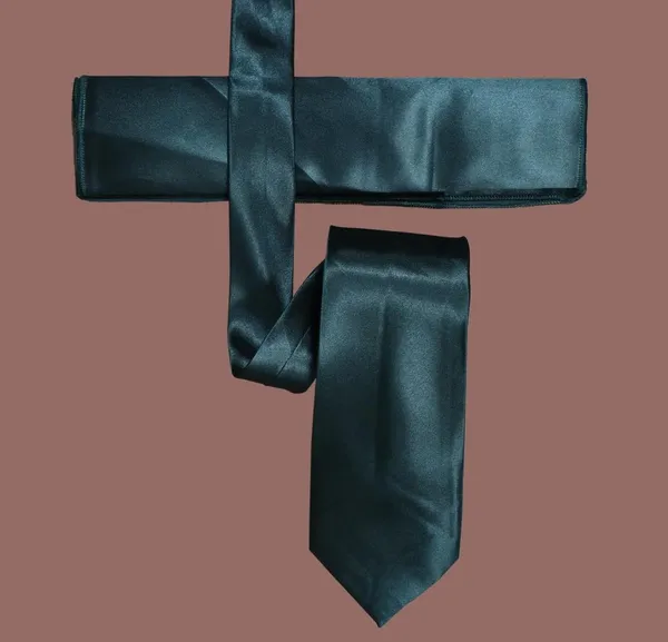 Krawatte_Imperial_Satin_Necktie_&_Pocket_Square_Set