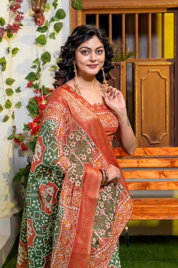 Royal_Elephant_Patola_Print_Kanjivaram_Silk_Saree_With_Jacquard_Border