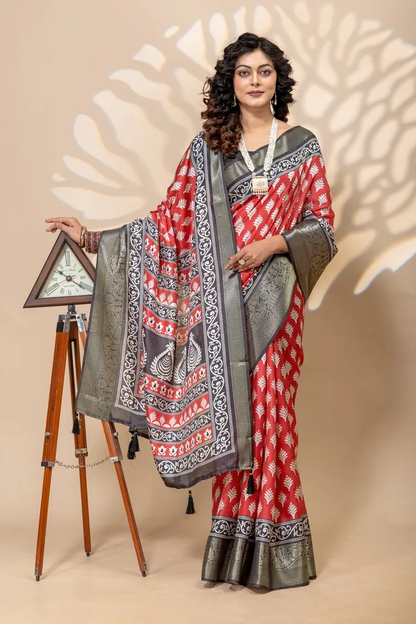 Premium_Moss_Silk_Traditional_Motif_Digital_Print_Saree