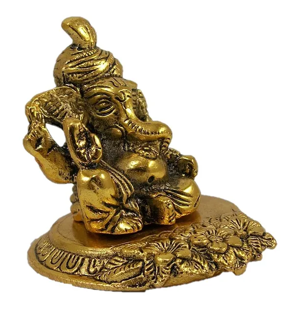 NEO_CLASSIC_Pagdi_Ganesh_Idol_–_Gold_Plated_Decorative_Ganpati_with_Flower_Base