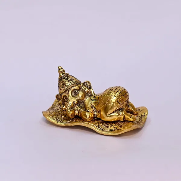 Ganesh_Sleeping_I_Baby_Ganesh_I_Resting_Ganesh_Lord_Ganesha_Ganesh_Ganpati_Idol_With_Beautiful_Velvet_Box_Packing_Valvate_Box_Pack