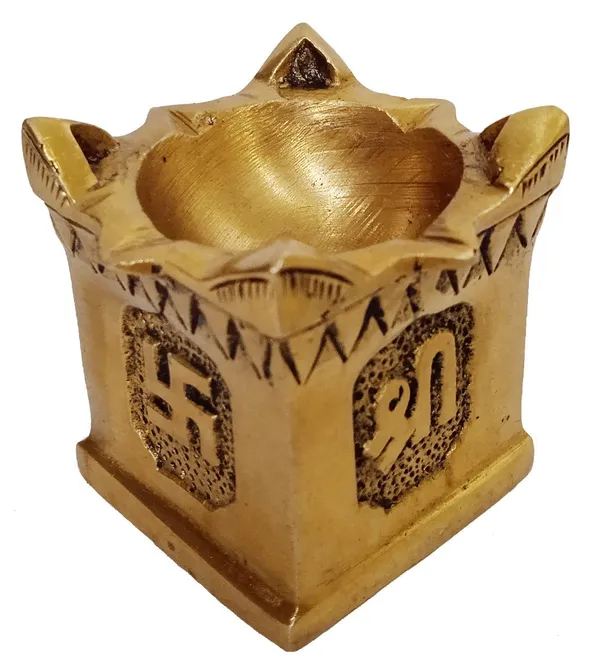 Brass_Tulsi_Plant_Diya_Oil_Lamp_For_Pooja_Ideal_Home_Decor_Gift_Diya_For_Pooja