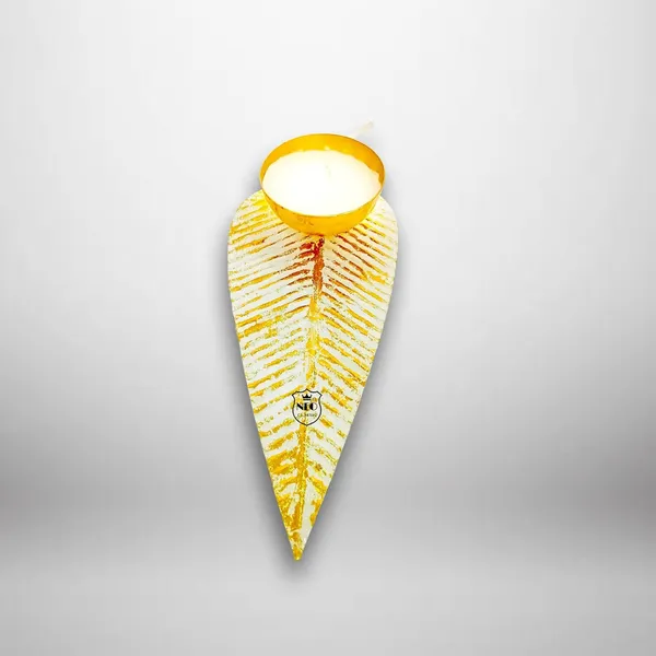 Metal_Designer_Leaf_Shape_Handmade_Wax_Lamp_Showpiece