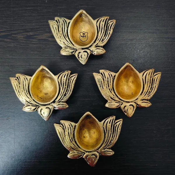 Brass_Diya_Lotus_Kamal_Deepak_2_Brass_Finish_Pooja_Diya_For_Diwali_Temple_Home_Decor_Handcrafted_Festival_Gift_Item_Set_Of_4pc