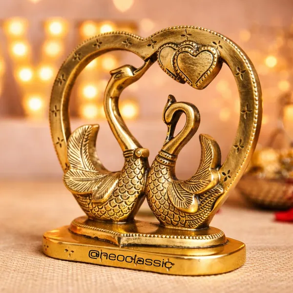 Brass_Swan_Couple_Showpiece_With_Heart_Romantic_Love_Birds_Figurine_Decorative_Metal_Tabletop_Idol_For_Home_Decor_Living_Room_Bedroom_Gift_Item