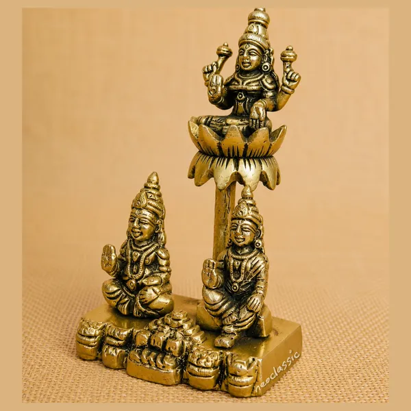 NEO_CLASSIC_Brass_Kuber_Kunji_Chitralekha_|_Sacred_Wealth_&_Prosperity_Symbol_|_Handcrafted_Brass_Kuber_Key_for_Home_Temple,_Office,_Cash_Box_&_Vastu_Decor_|_Pooja_Gift