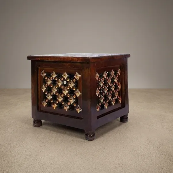 Solid_Wood_Carved_Accent_Table_With_Antique_Brass_Detailing_Living_Room_Side_Table_Set_Of_2_Stool
