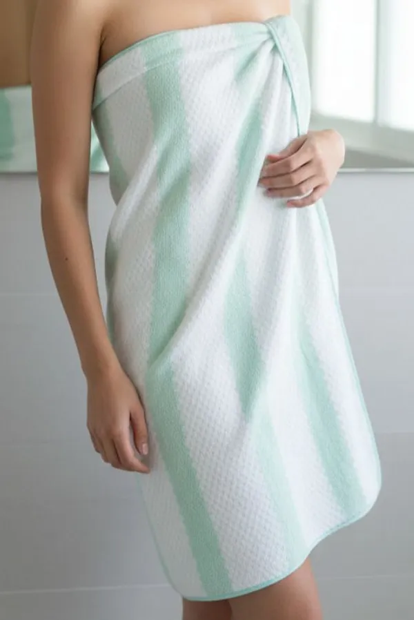 Green_And_White__Premium_Cotton_Bath_Towel_|__450_GSM_|_1_Piece_Bath_Towel_for_Men/Women_|_Urban_Comfort