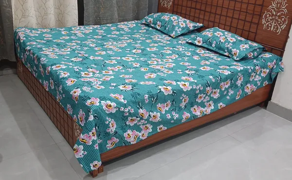 Cotton_Blend_King_Flat_400_TC_Floral_1_Summer_Bedsheet_with_2_Pillow_Covers_(Dark_green)