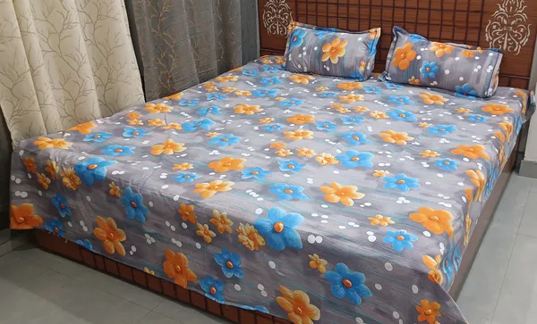 Cotton_Blend_King_Flat_400_TC_Floral_1_Summer_Bedsheet_with_2_Pillow_Covers_(Green)