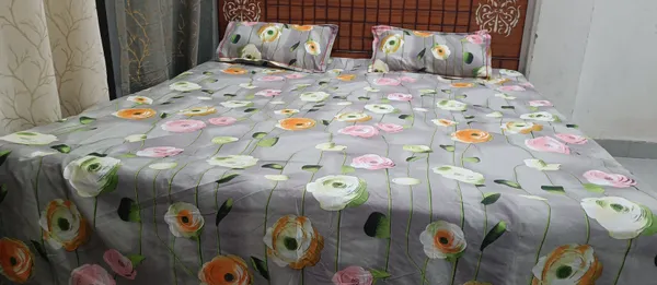 Cotton_Blend_King_Flat_400_TC_Floral_1_Summer_Bedsheet_with_2_Pillow_Covers_(gray)