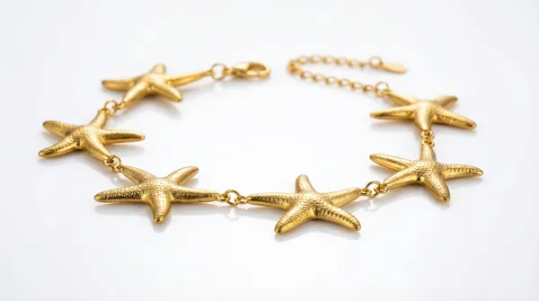 Gold_Starfish_Charm_Bracelet