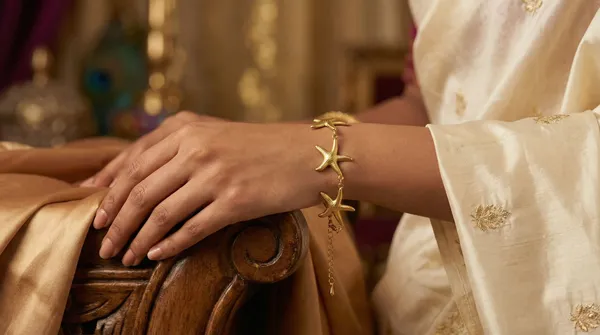 Gold_Starfish_Charm_Bracelet
