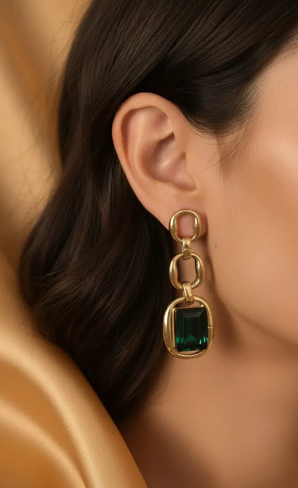Emerald_Green_Gold_Drop_Earrings