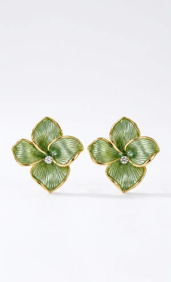 Elegant_Green_Floral_Stud_Earrings